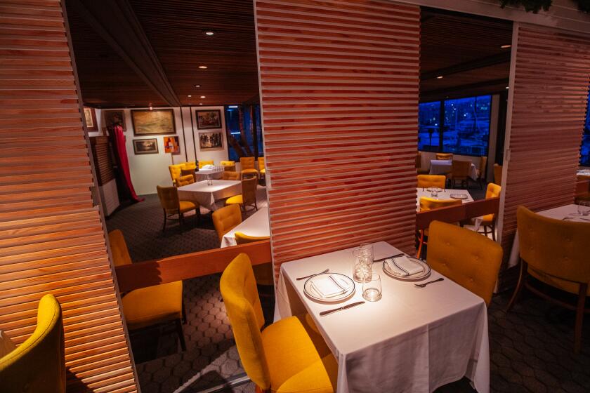 MARINA DEL REY, CA-JANUARY 4, 2023: Partitions separate the main dining room from the private dining room, background at Dear Jane's, a seafood focused restaurant in Marina del Rey. (Mel Melcon / Los Angeles Times)